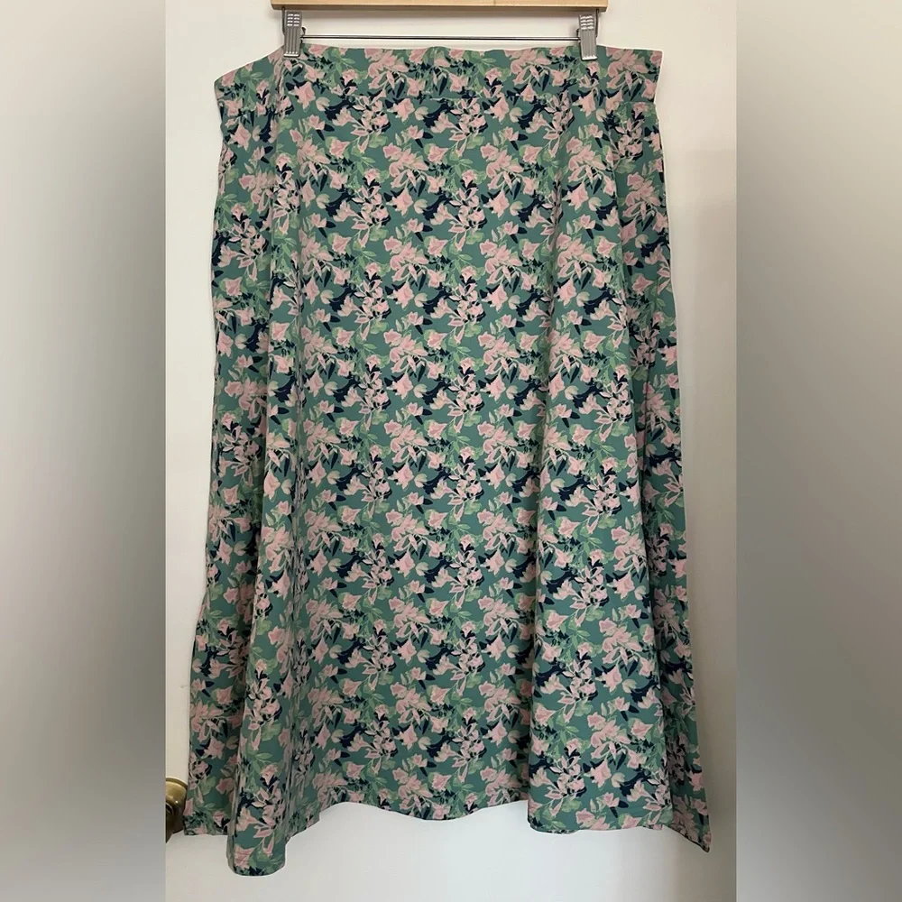 NWT Pact Women’s Midi Skirt Shadow Floral Spruce Size 3X Stretch Pockets Green